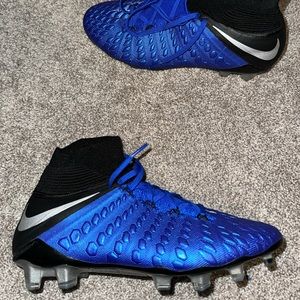 Never worn!!! Nike hypervenom cleats